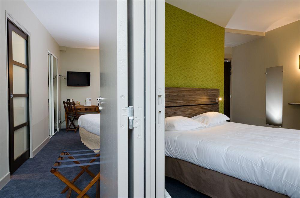 Logis Hotel Le Vert Galant La Fleche Exterior photo